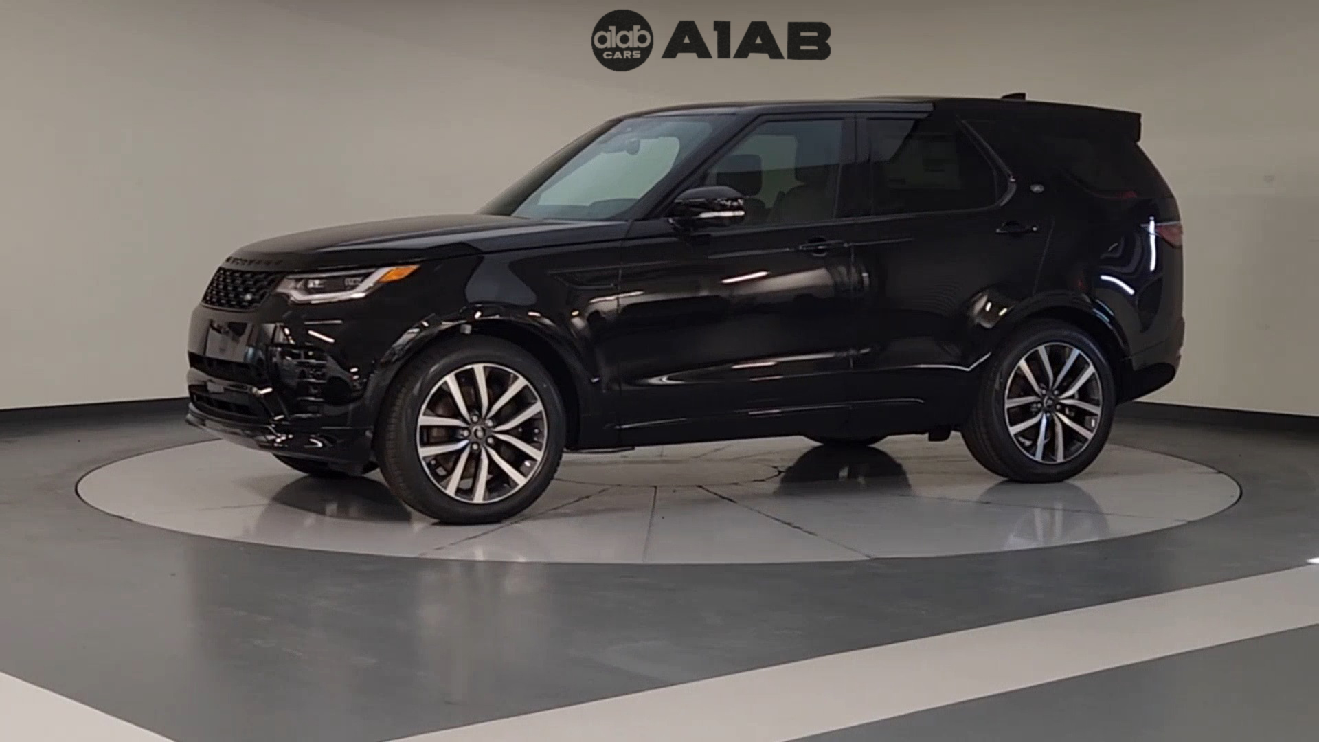 2024 Land Rover Discovery Dynamic SE