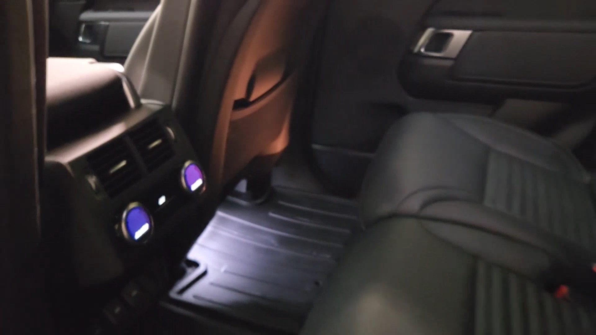 2024 Land Rover Discovery Dynamic SE