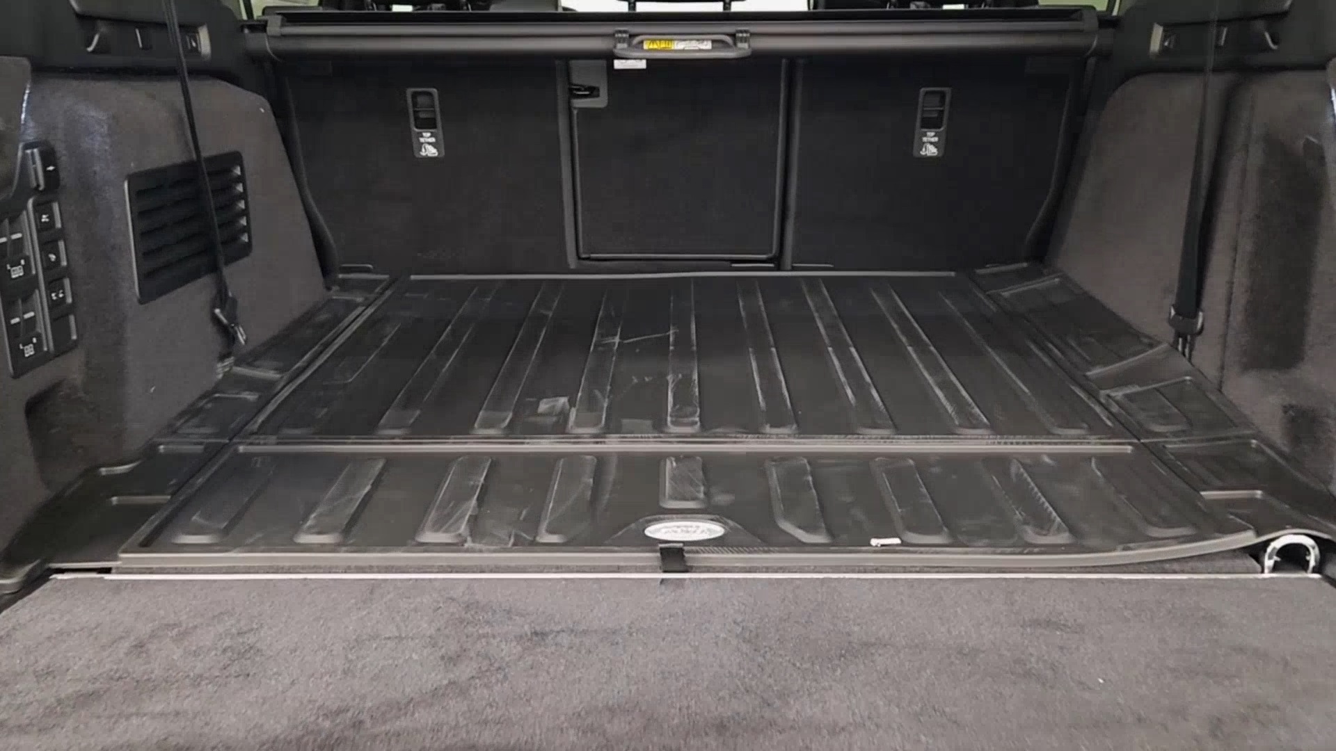 2024 Land Rover Discovery Dynamic SE