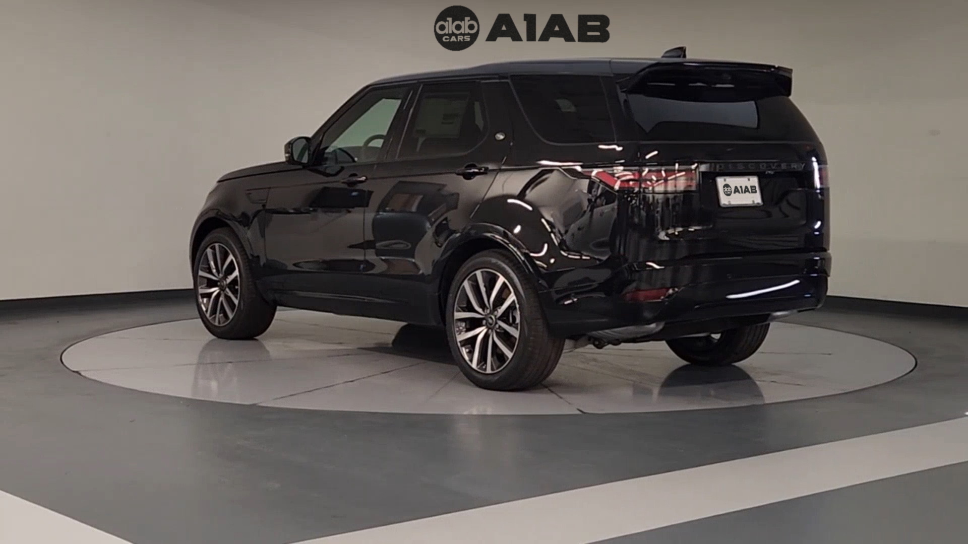 2024 Land Rover Discovery Dynamic SE