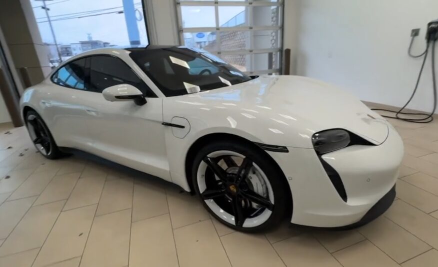 2022 Porsche Taycan Base