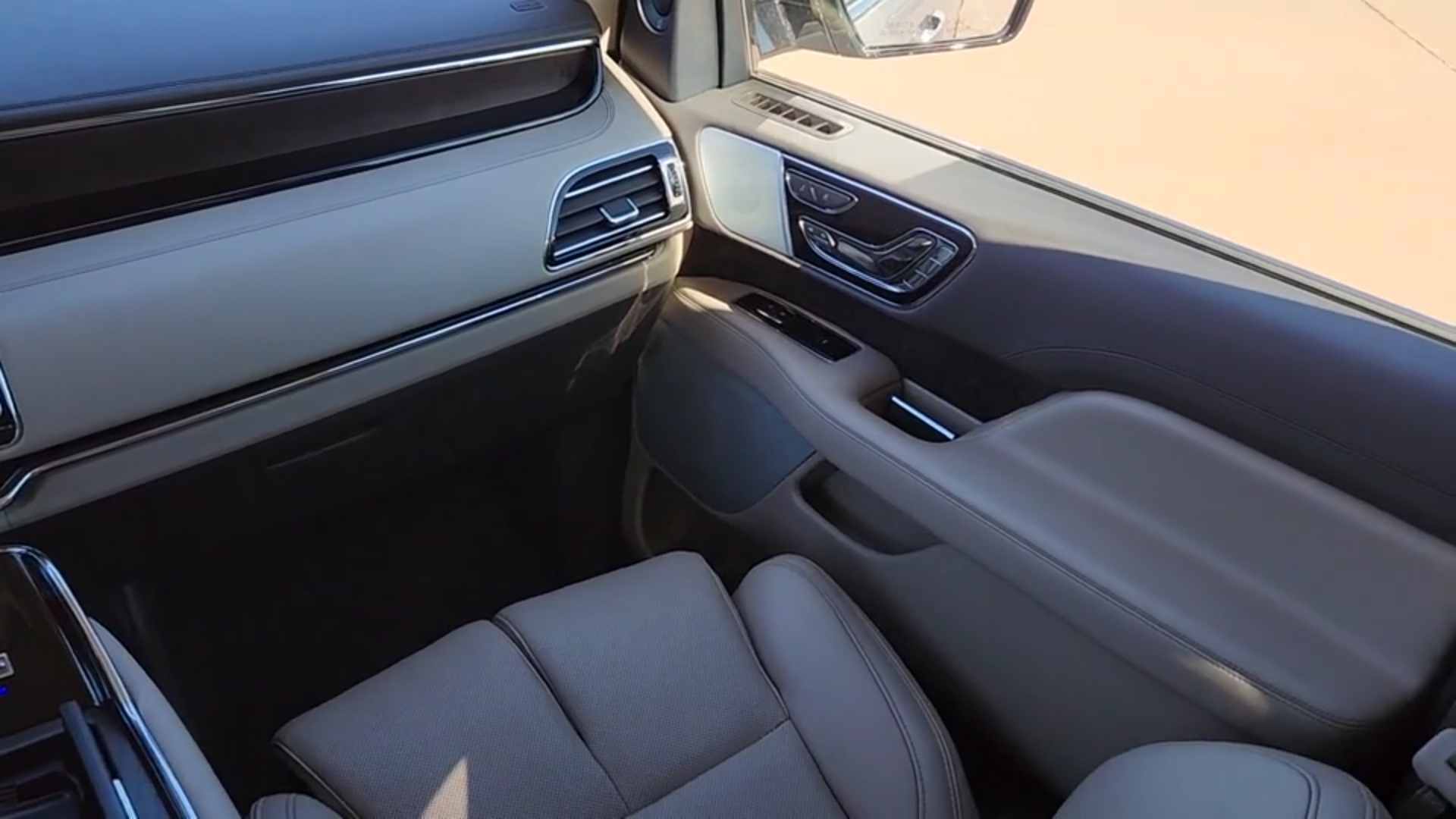 2024 Lincoln Navigator L Reserve