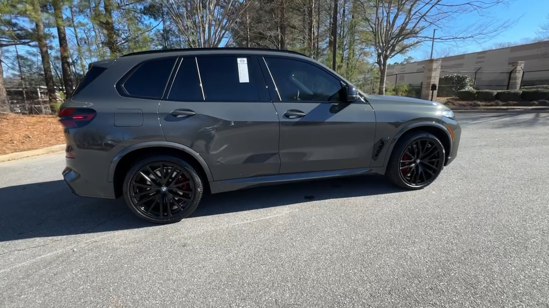 2024 BMW X5 M60i