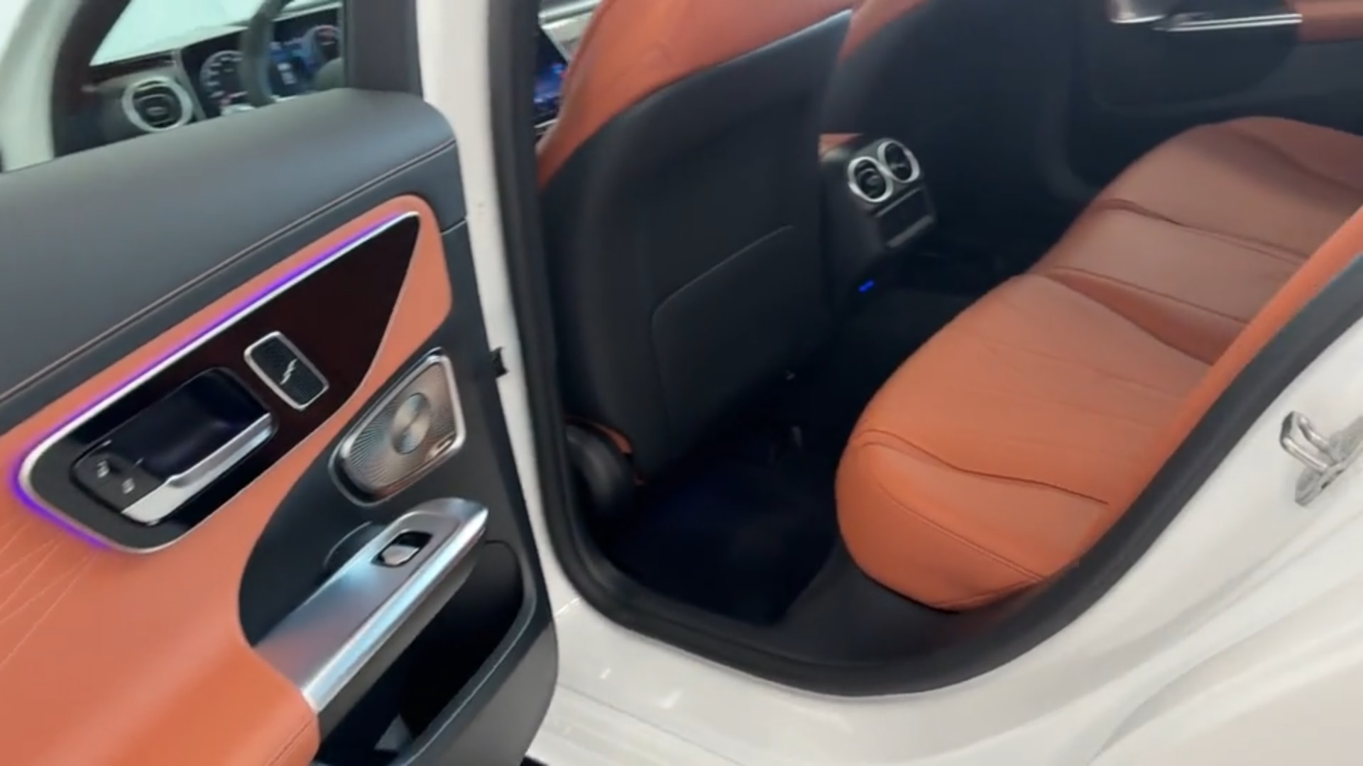 2024 Mercedes-Benz C-Class C63