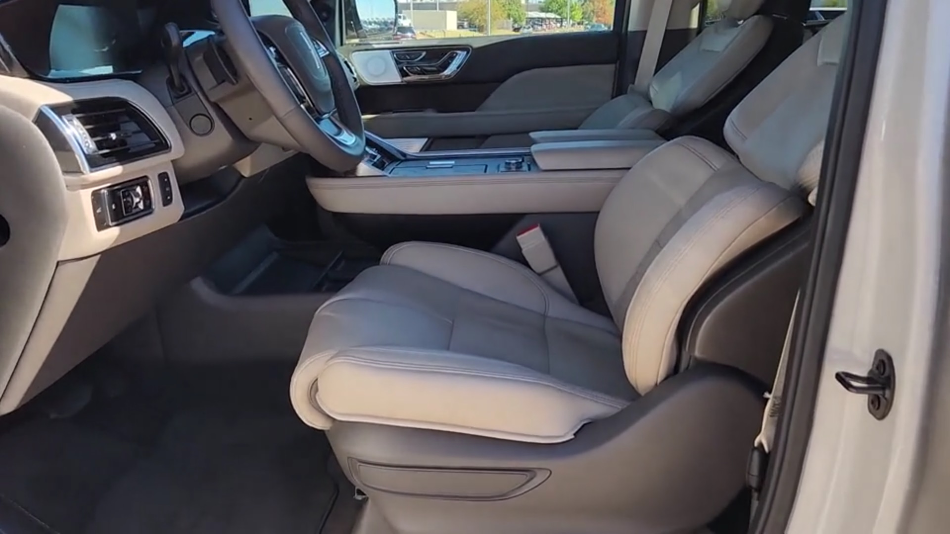 2024 Lincoln Navigator L Reserve