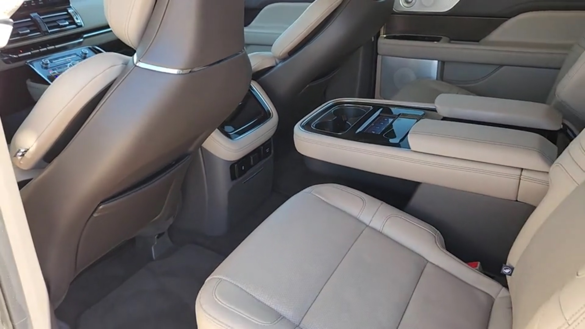 2024 Lincoln Navigator L Reserve