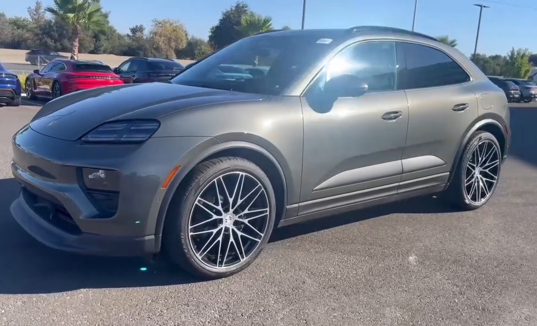 2024 Porsche Macan 4 Electric