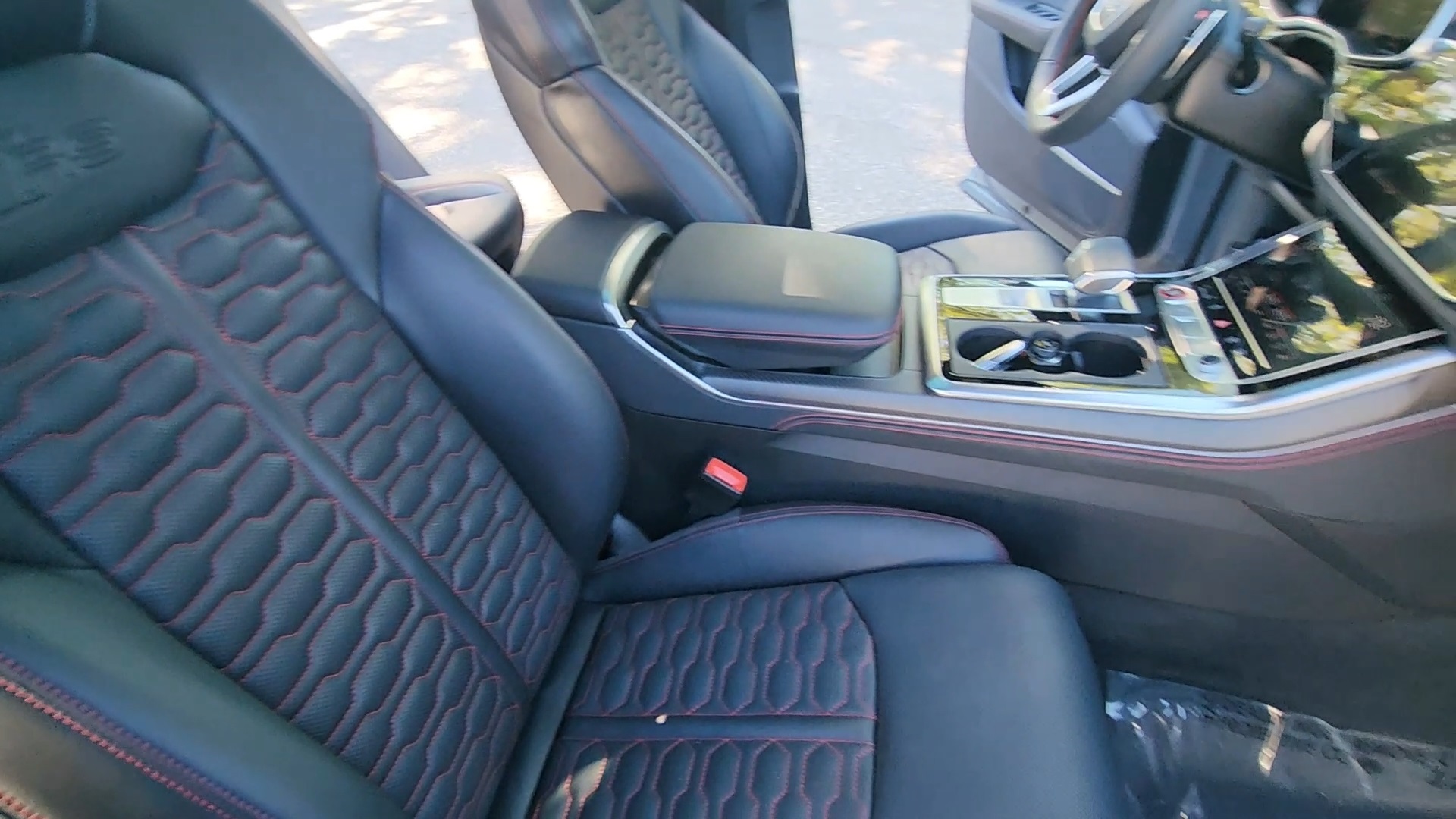 2024 Audi RS Q8 w/ Black Optic Package