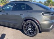 2024 Porsche Macan 4 Electric