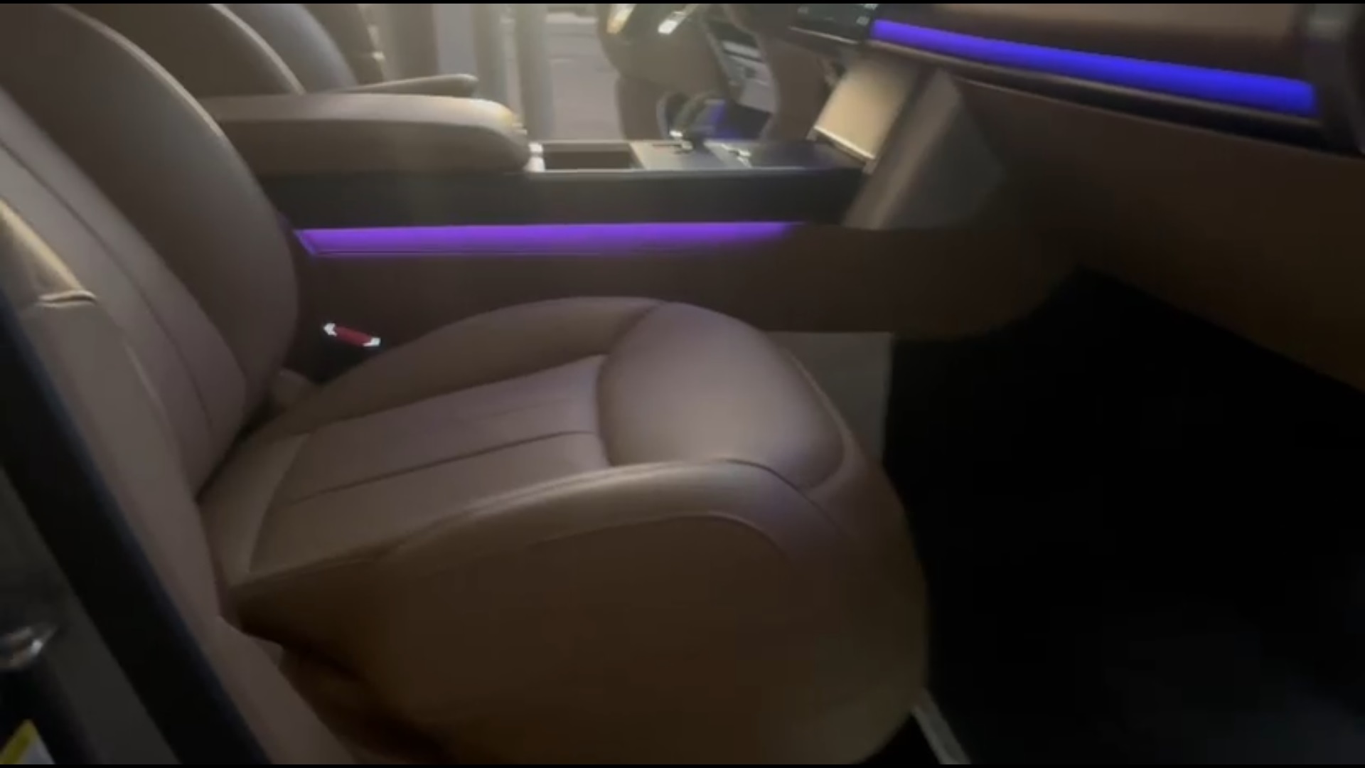 2024 Land Rover Range Rover SE