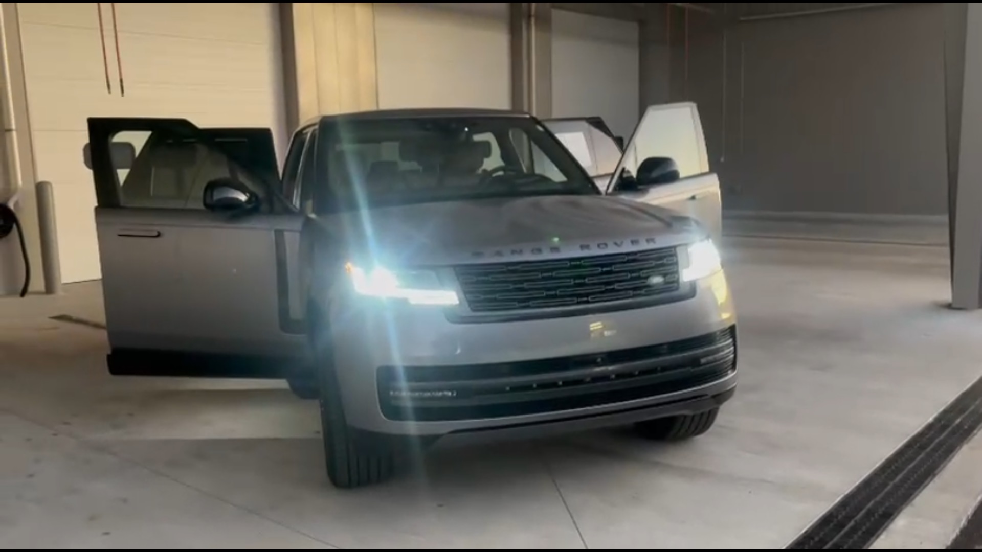 2024 Land Rover Range Rover SE